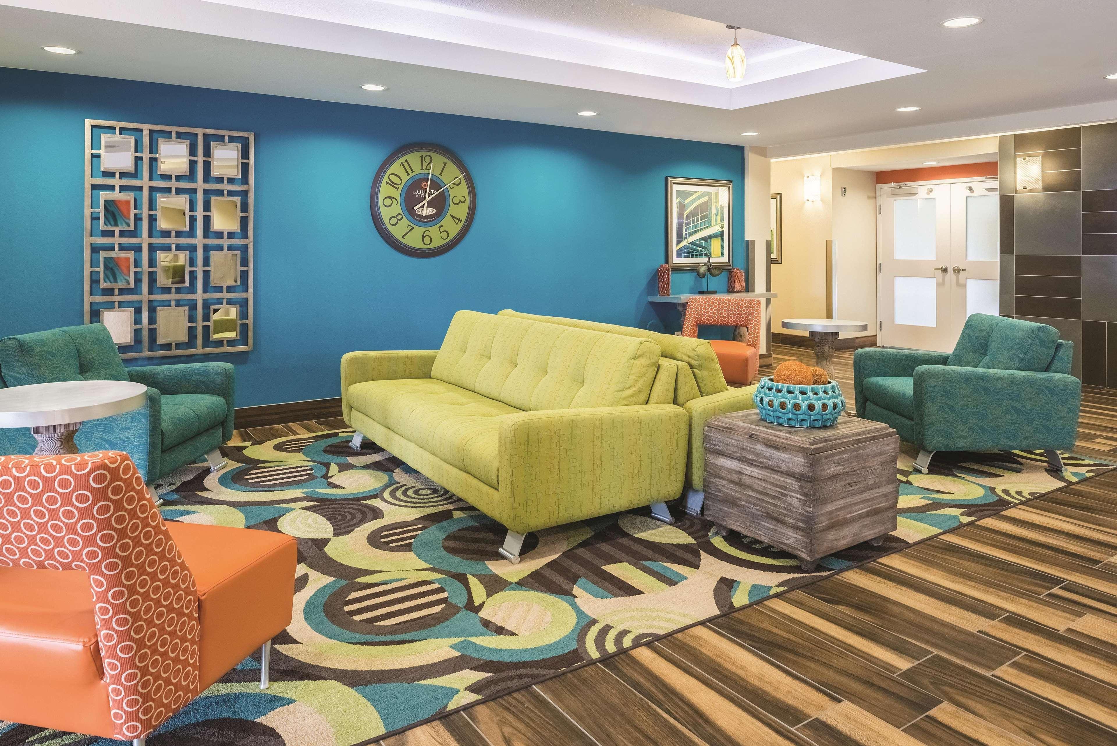 Hotel La Quinta By Wyndham Grand Forks Esterno foto