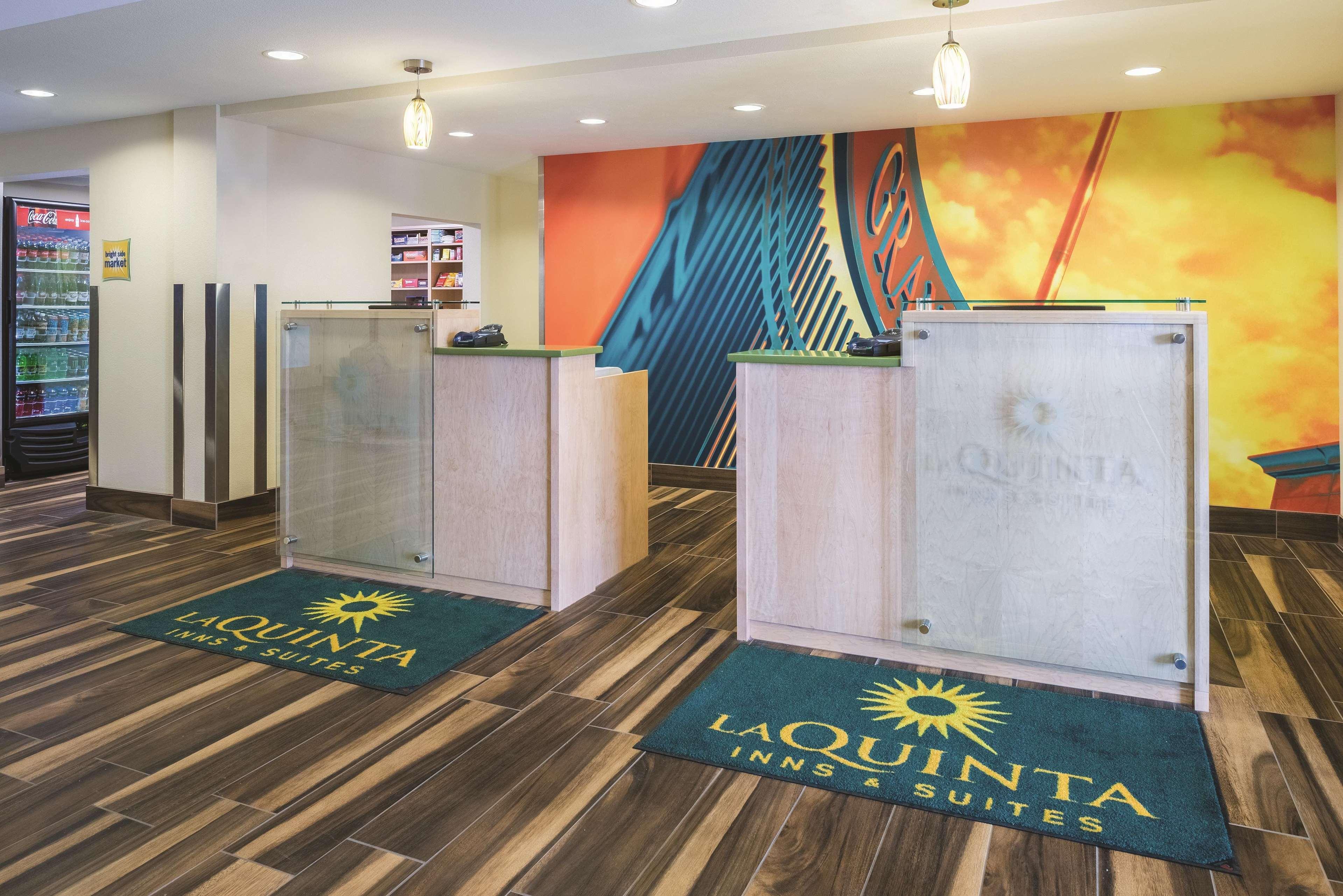 Hotel La Quinta By Wyndham Grand Forks Esterno foto