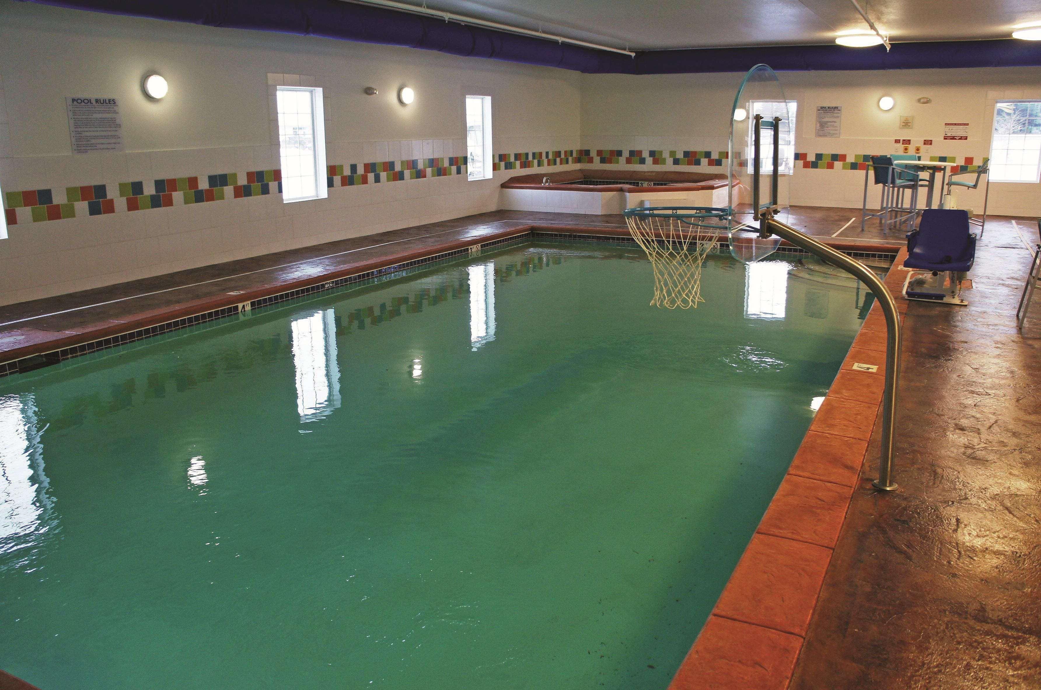 Hotel La Quinta By Wyndham Grand Forks Esterno foto