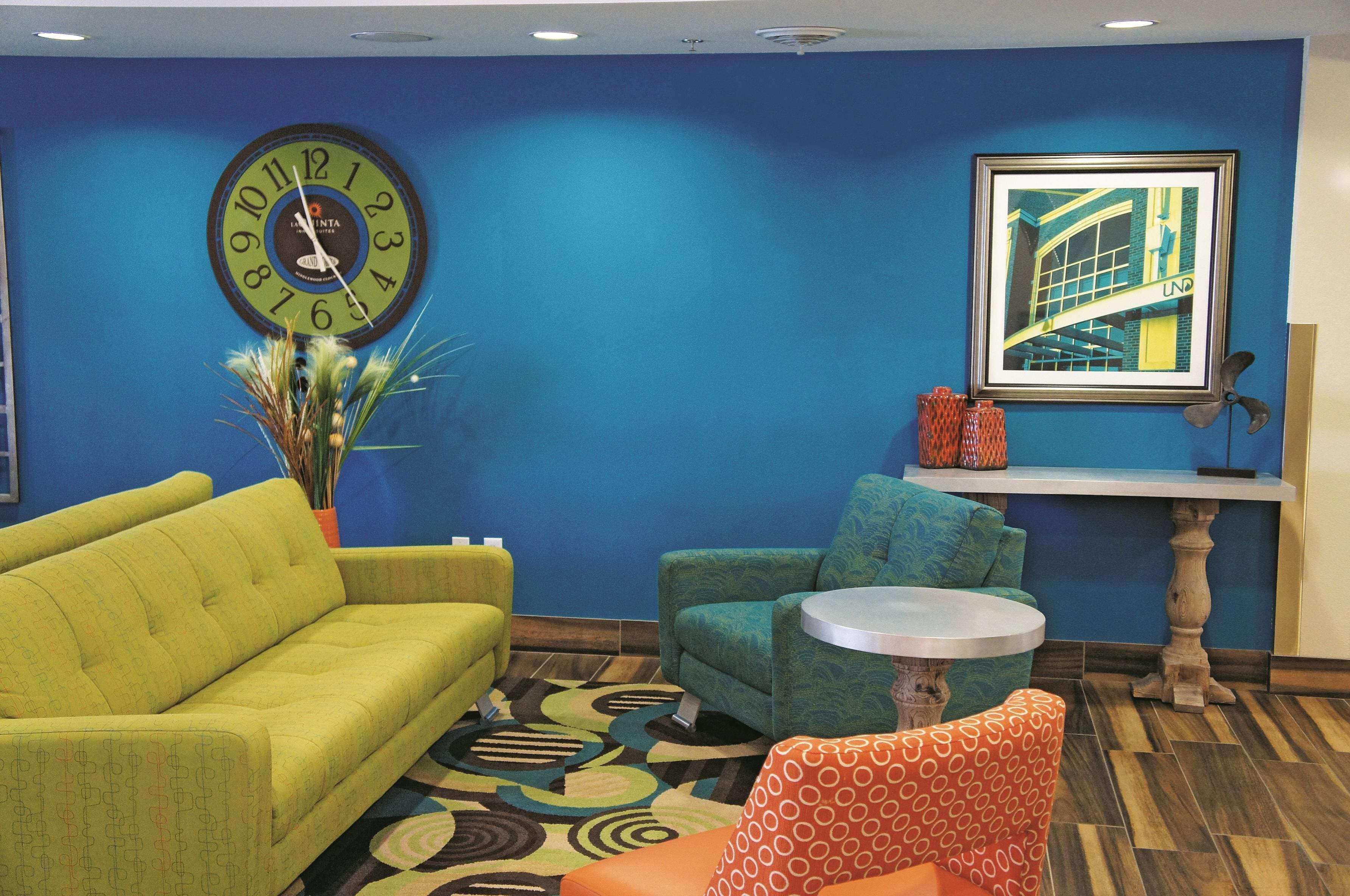 Hotel La Quinta By Wyndham Grand Forks Esterno foto